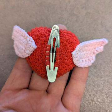 Winged Heart Hair Clip English-US