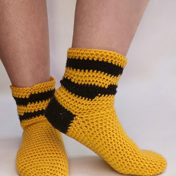 The 'bee' crochet socks