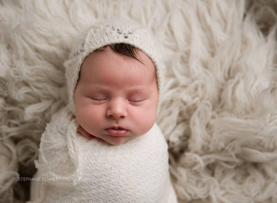 Chevron Lace Bonnet (DK)