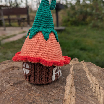 Easter egg house English-US
