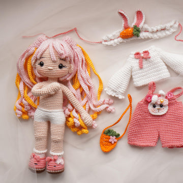 MOCHI doll