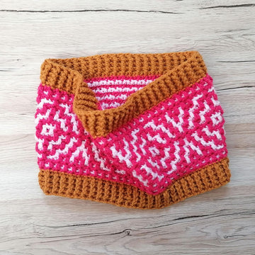 Easy Mosaic Crochet Cowl