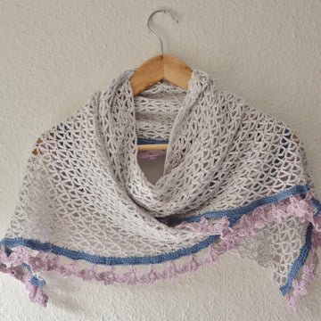 Delta Dawn shawl