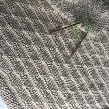 Pyramid stitch baby blanket