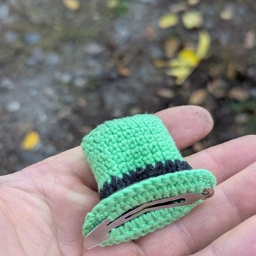 Mini Leprechaun Halloween Hat Hair Clip English-US