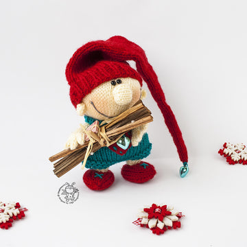 Christmas gnome doll knitting flat