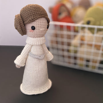 PRINCESS LEIA (POCKET) - Crochet Pattern/amigurumi