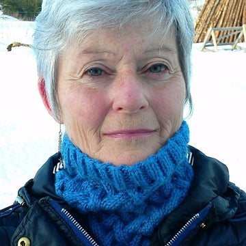 Ocean Waves Cable Cowl