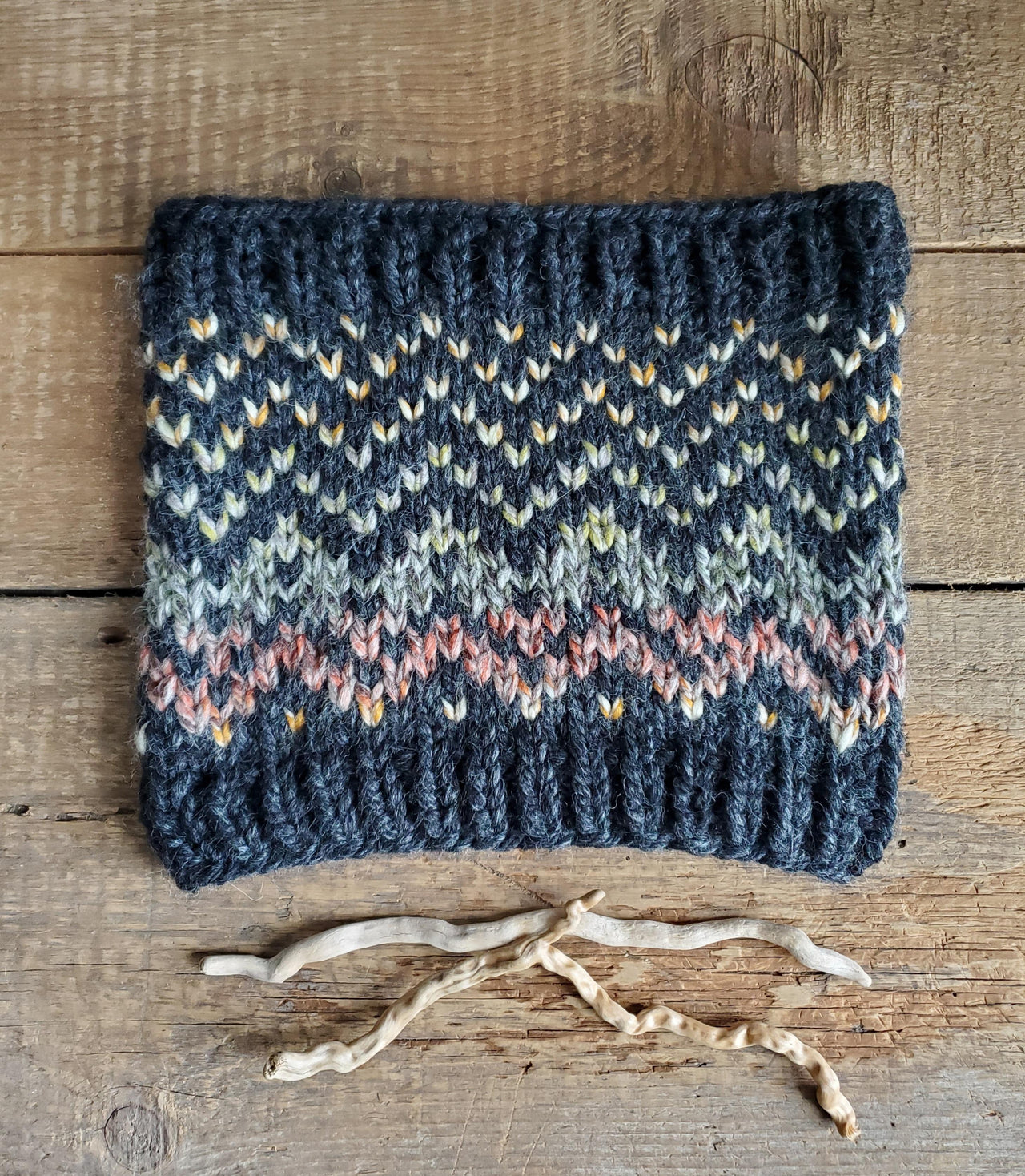 Sawtooth Mountains Cowl