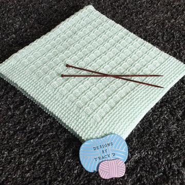 Baby blanket knitting pattern Ollie