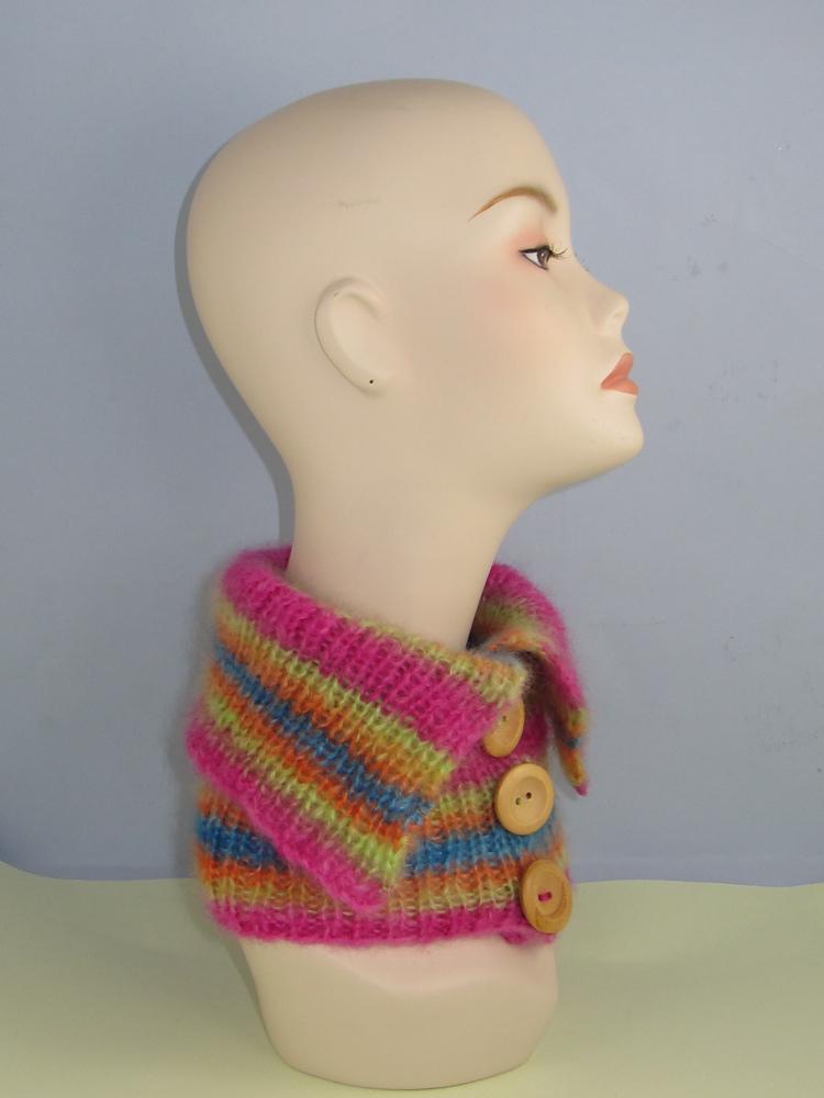 Angel Print Mohair All Rib Button Collar Cowl