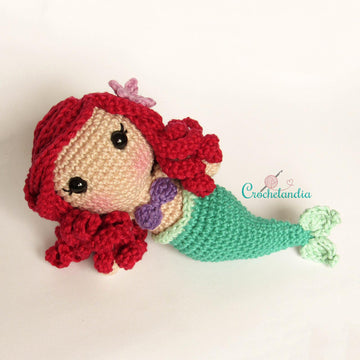 Ariel Mermaid amigurumi doll - crochet pattern by Crochelandia
