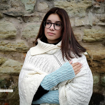 Cables knit-look long mitts