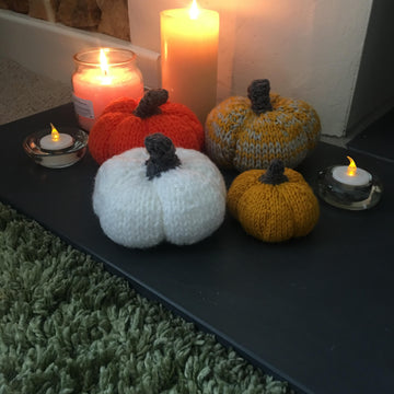 Pumpkins straight needles DK Aran Chunky knitting pattern autumn decor