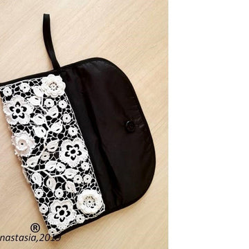 White lace bag for phone or glasses
