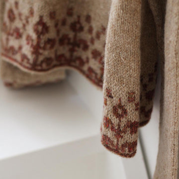 Florarium Sweater Light