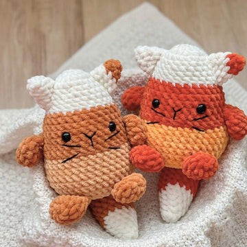 Candy corn cat crochet pattern, PDF, amigurumi halloween pattern