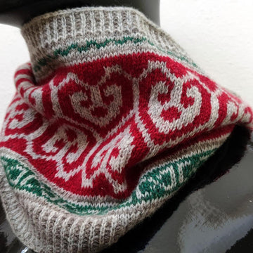 Medieval Patterned Cowl
