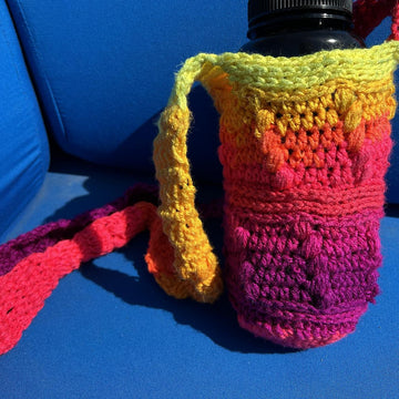 Bubbles Water Bottle Holder with optional pocket