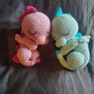 Schlafende Baby Drachen