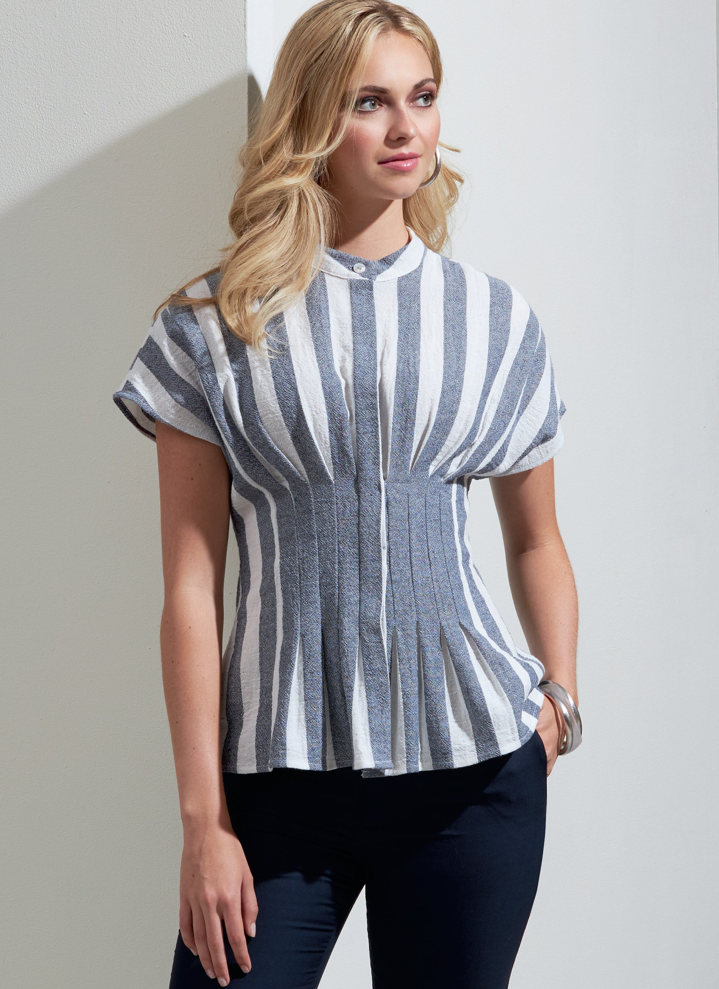 Vogue Misses' Tops V1874 - Sewing Pattern