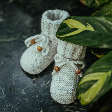 Little cable booties