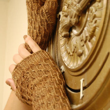 Metropolis mitts