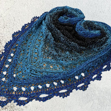 Triangular Scarf "Melaina"