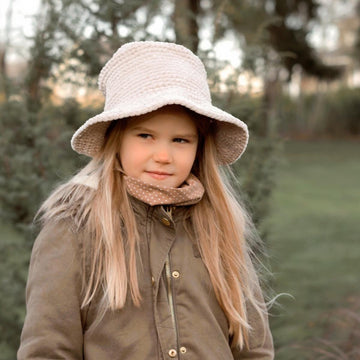 Vau hat