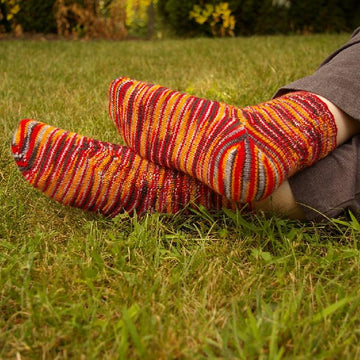 Converging Flow Socks