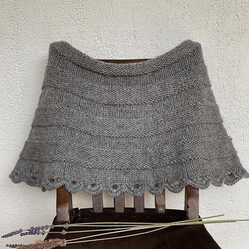Cropped Chunky Capelet