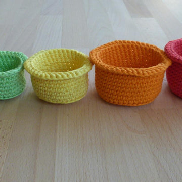 Stacking cups