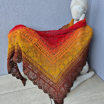 Triangular Scarf "Elysia"