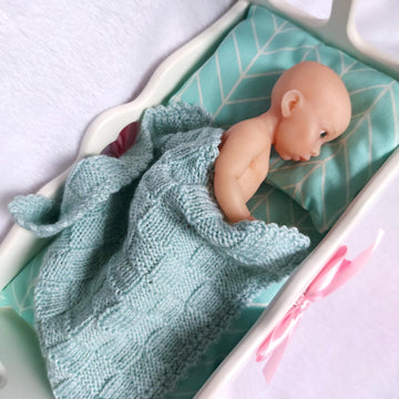 Textured Doll Blanket for 9 Inch Dolls