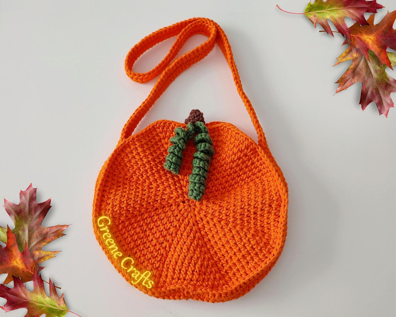 Pumpkin-Shaped Purse / Kürbisförmige Tasche