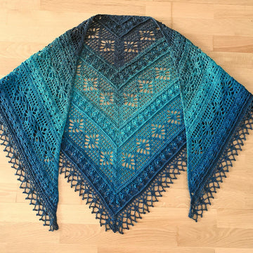 Triangular Scarf "Leukone"