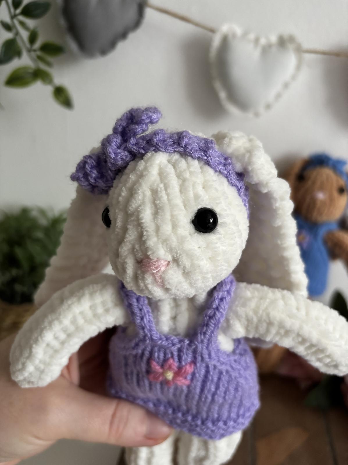 Plushie Bunny Girl