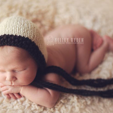 #35 Newborn two tone bonnet