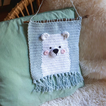 Polar bear wall decor
