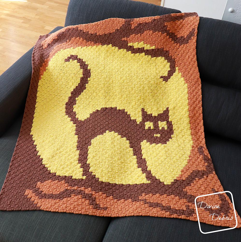 Cat Moon Rising Blanket