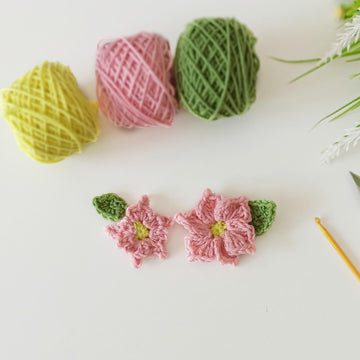 Flowers with leaves crochet pattern