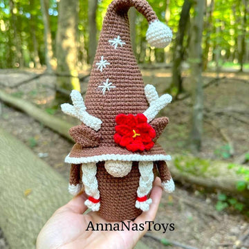 Gnome deer (girl)