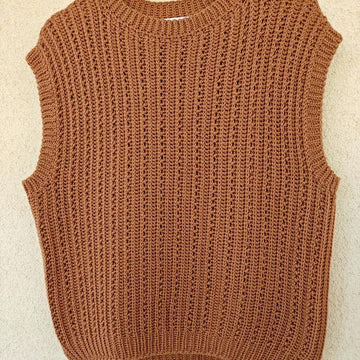 Monique vest