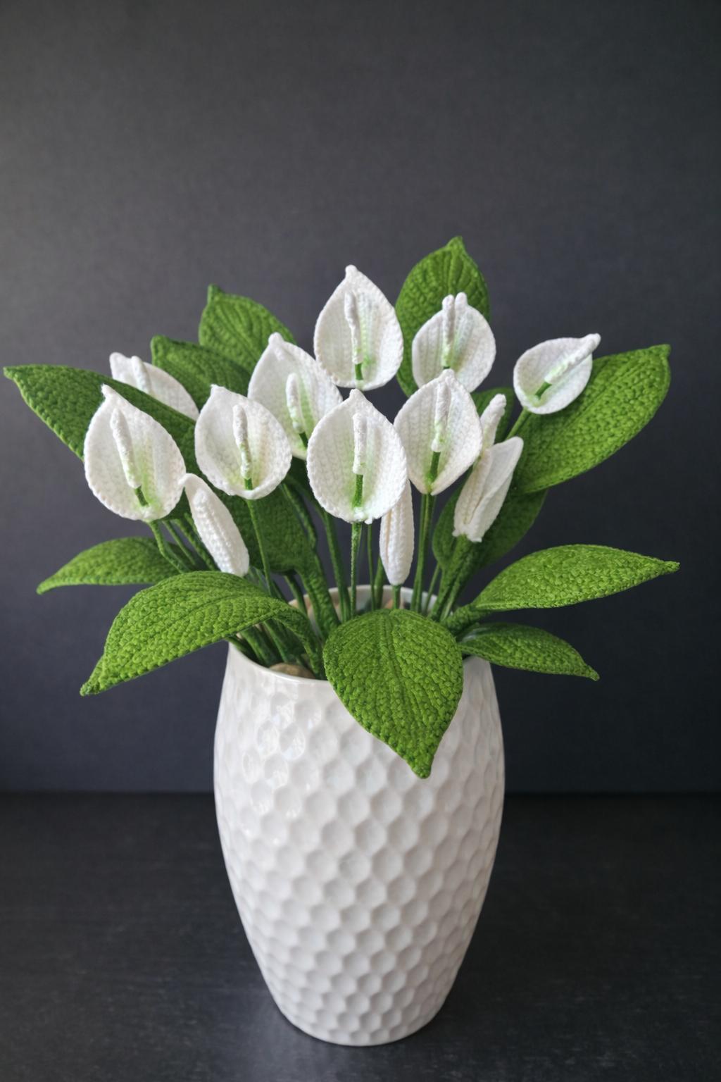 Crochet Peace Lily flowers pattern