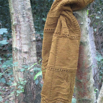 Fossilised ferns keyhole scarf