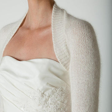 Bolero knitted in one piece