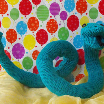 NURSERY SIDNEY SNAKE  TOY KNITTING PATTERN - MADMONKEYKNITS