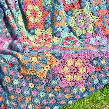 Twinkle, Twinkle Little Star Crochet Blanket