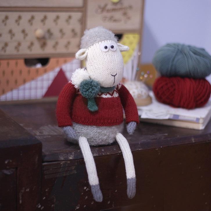 Christmas sheep Simon