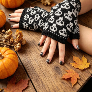 Spooky Halloween Skull Mitts
